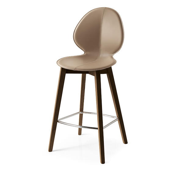 Basil: Stool with plastic seat and wooden base | Calligaris Boca Raton