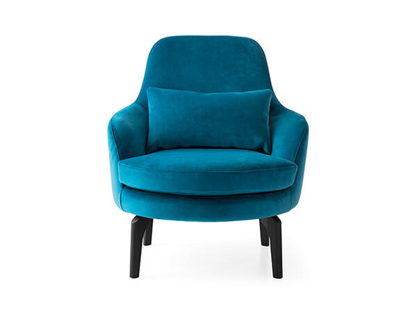 さくら Medea Arm chair② Medea: Fully upholstered armchair with wooden legs | Calligaris