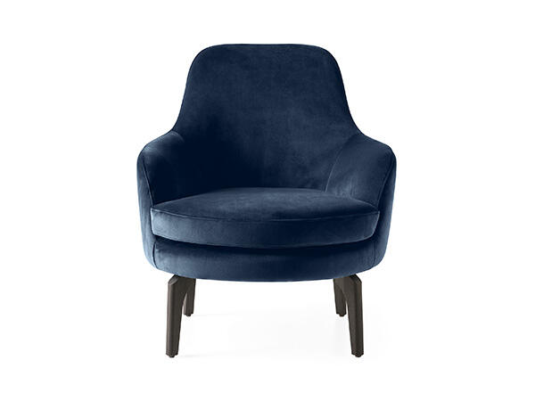 Medea: Fully upholstered armchair with wooden legs | Calligaris