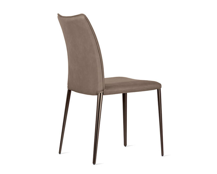 Fay: Upholstered dining chair with flexible back | Calligaris Boca