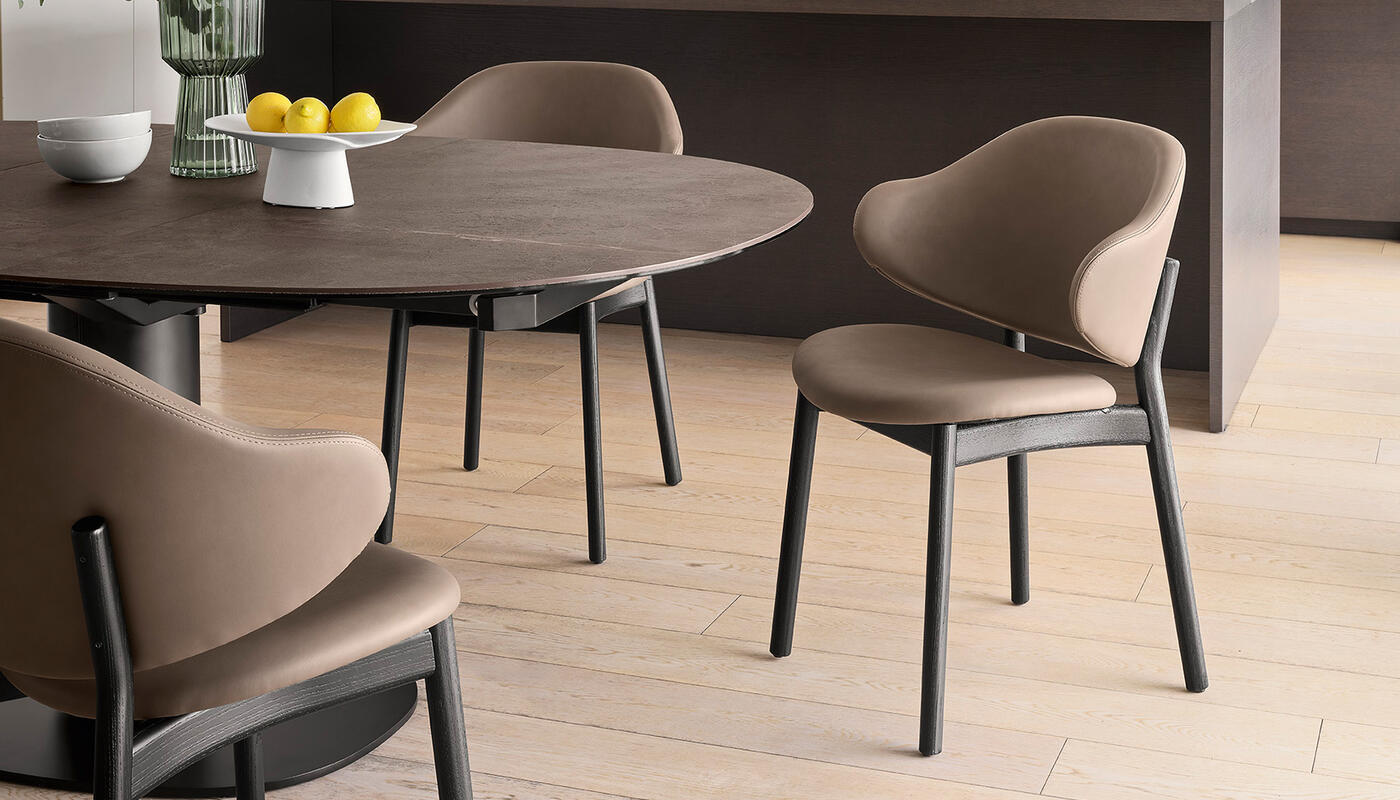 Holly: Upholstered armchair with wooden frame | Calligaris Boca Raton