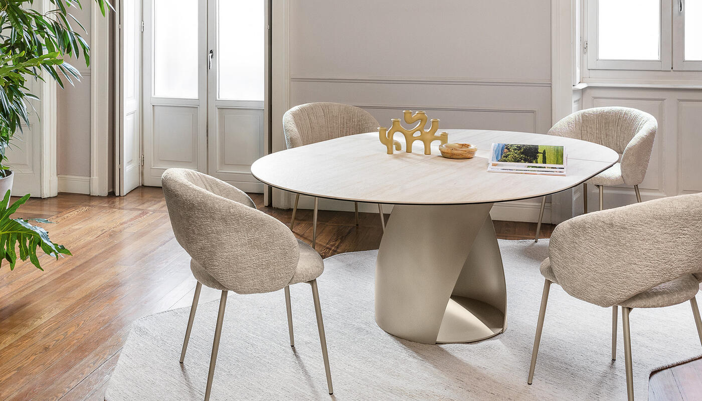 Cyclone: Extendable round table with metal base | Calligaris Boca