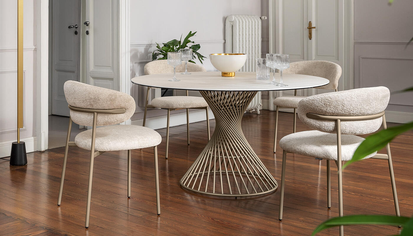 Oleandro: Upholstered chair with metal frame | Calligaris