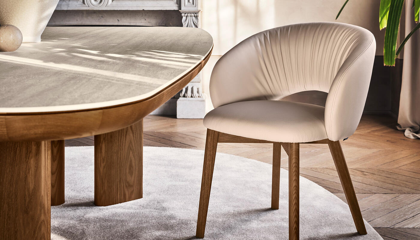 Anime: Padded armchair with wooden legs | Calligaris Boca Raton