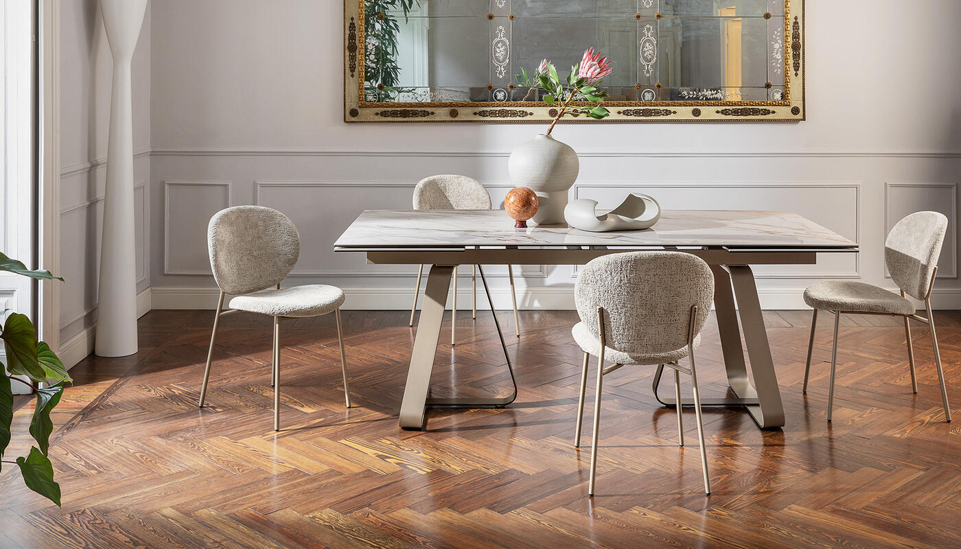 Sunshine: Table with extendable rectangular top and metal base